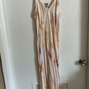 A new Dat tie dye midi dress size M